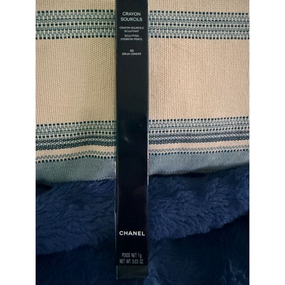 NIB CHANEL CRAYON SOURCILS Sculpting Eyebrow Pencil 40 Brun Cendre - Picture 5 of 9